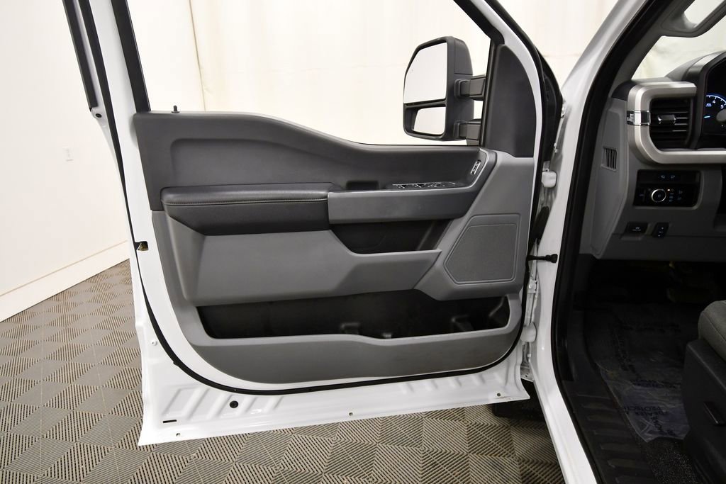 Used 2023 Ford F350 XLT w/ 360-Degree Camera Package image 12