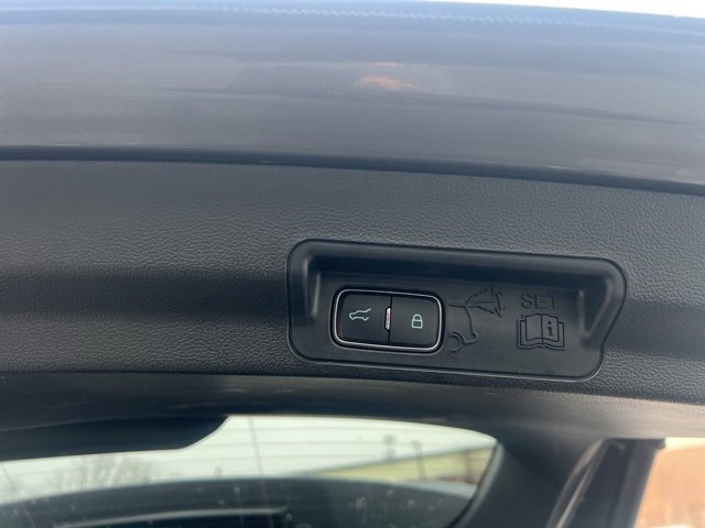 Used 2023 Ford Explorer XLT w/ Equipment Group 202A image 17