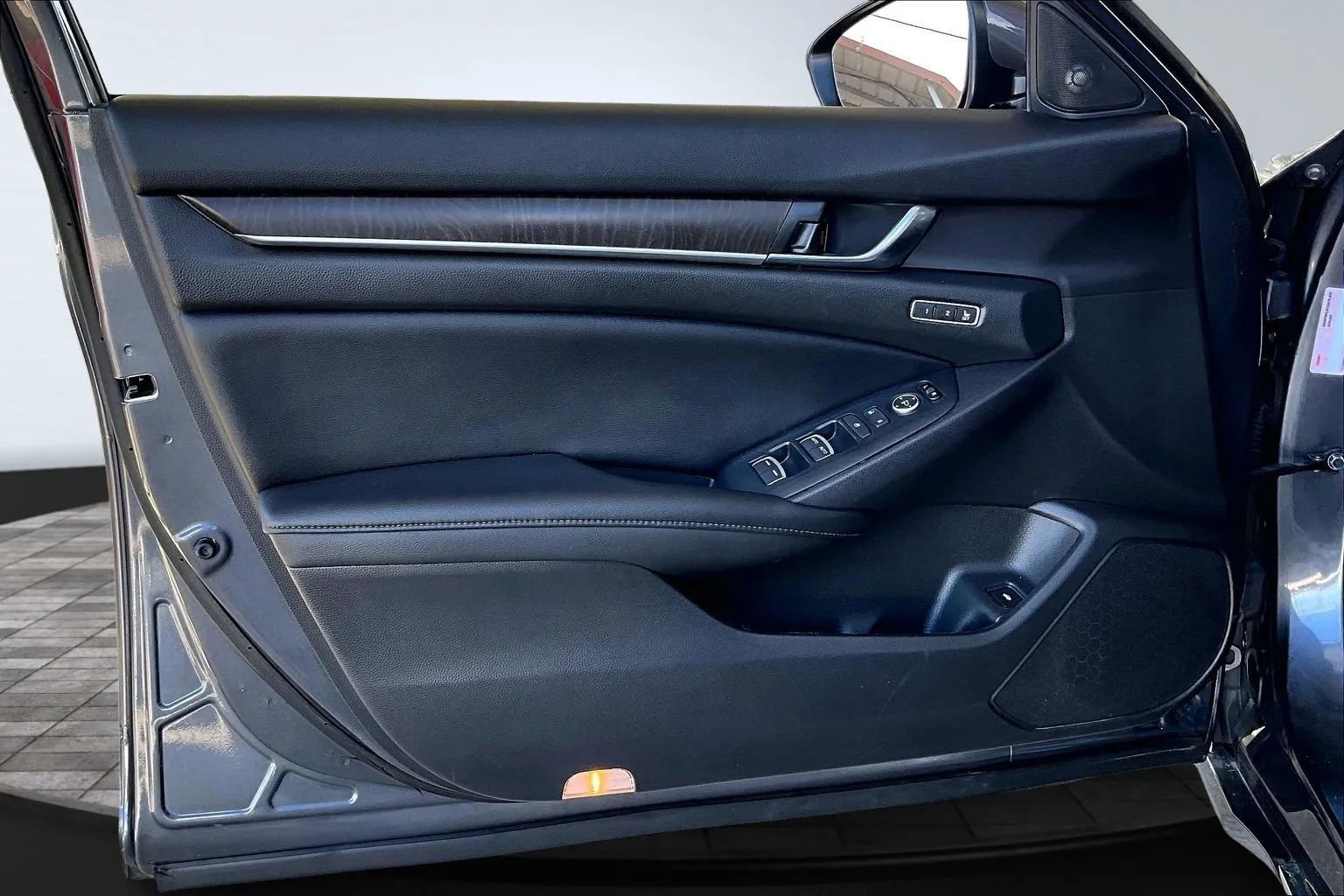 Used 2020 Honda Accord EX-L image 17