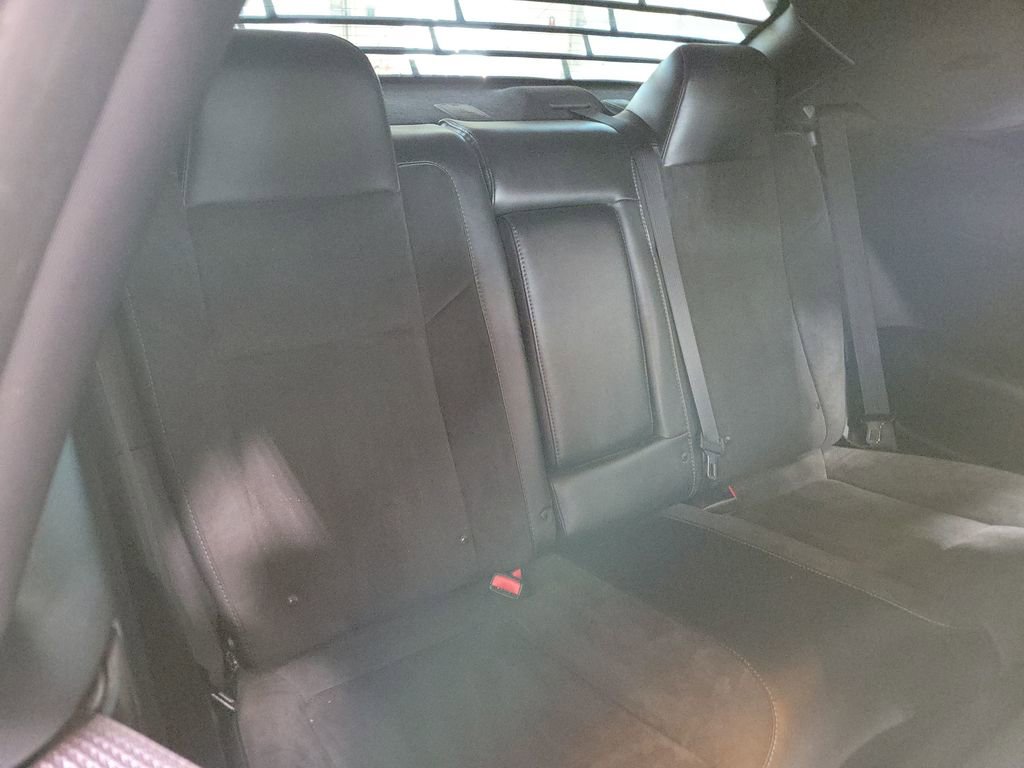 Used 2015 Dodge Challenger R/T Scat Pack w/ Leather Interior Group RWD image 15