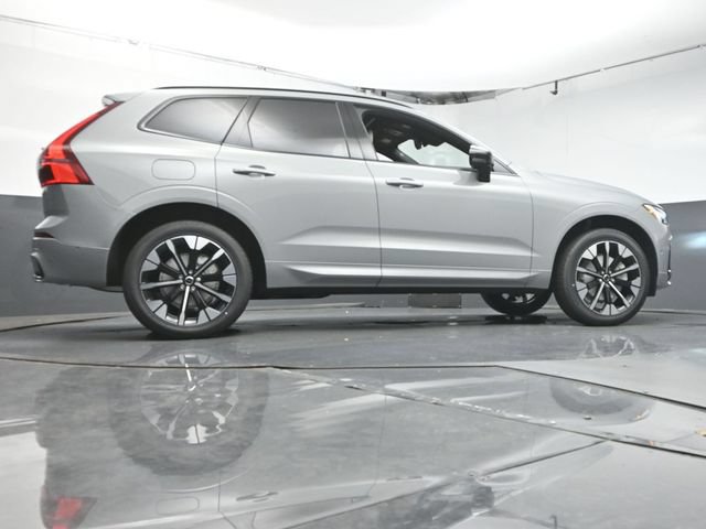 New 2026 Volvo XC60 B5 Plus w/ Protection Package Premier AWD/4WD image 37