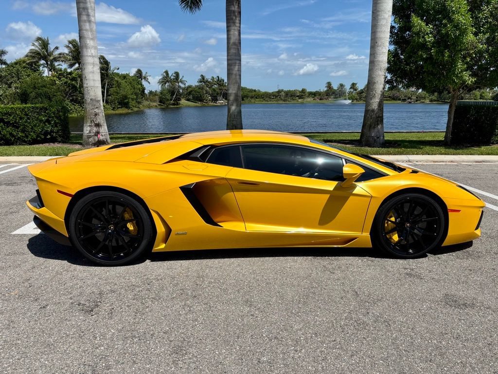 Used 2013 Lamborghini Aventador LP 700-4 AWD/4WD image 5