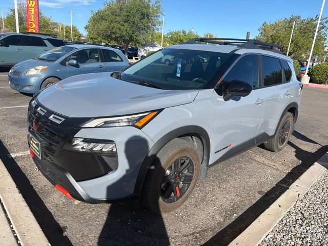 Used 2025 Nissan Rogue SV AWD/4WD image 5