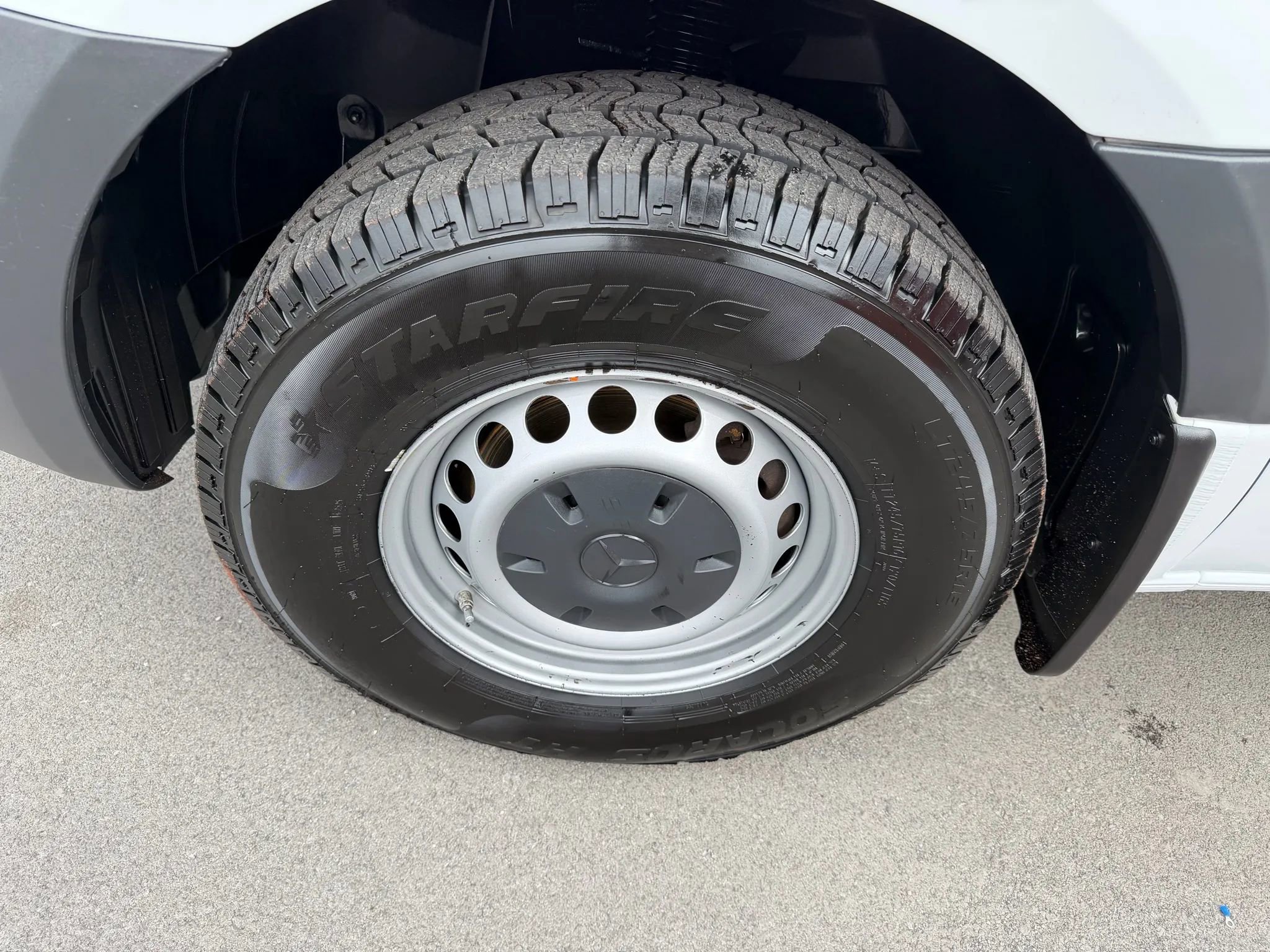 Used 2022 Mercedes-Benz Sprinter 1500 image 14