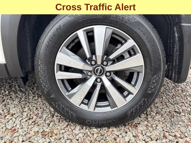 Used 2024 Nissan Pathfinder SL AWD/4WD image 9