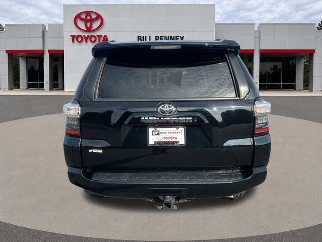 Used 2022 Toyota 4Runner SR5 Premium w/ Moonroof Package AWD/4WD image 4
