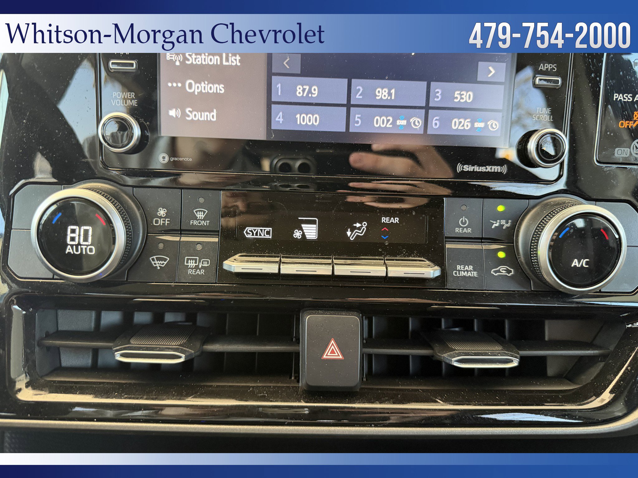 Used 2021 Toyota Highlander L image 25