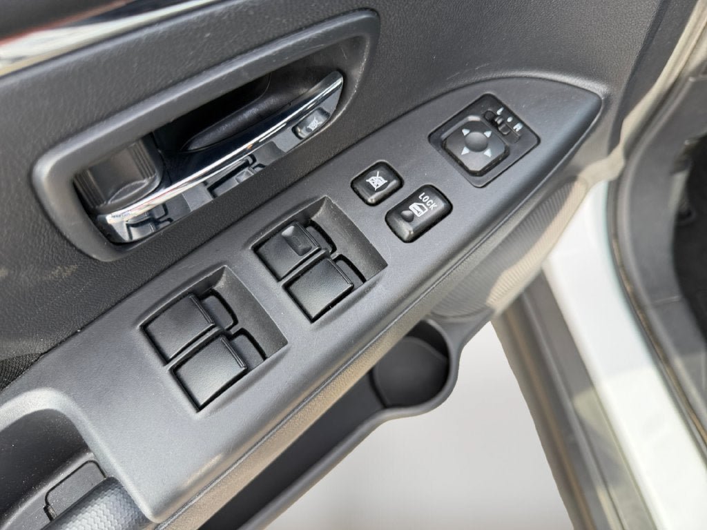 Used 2025 Mitsubishi Outlander Sport AWD image 21
