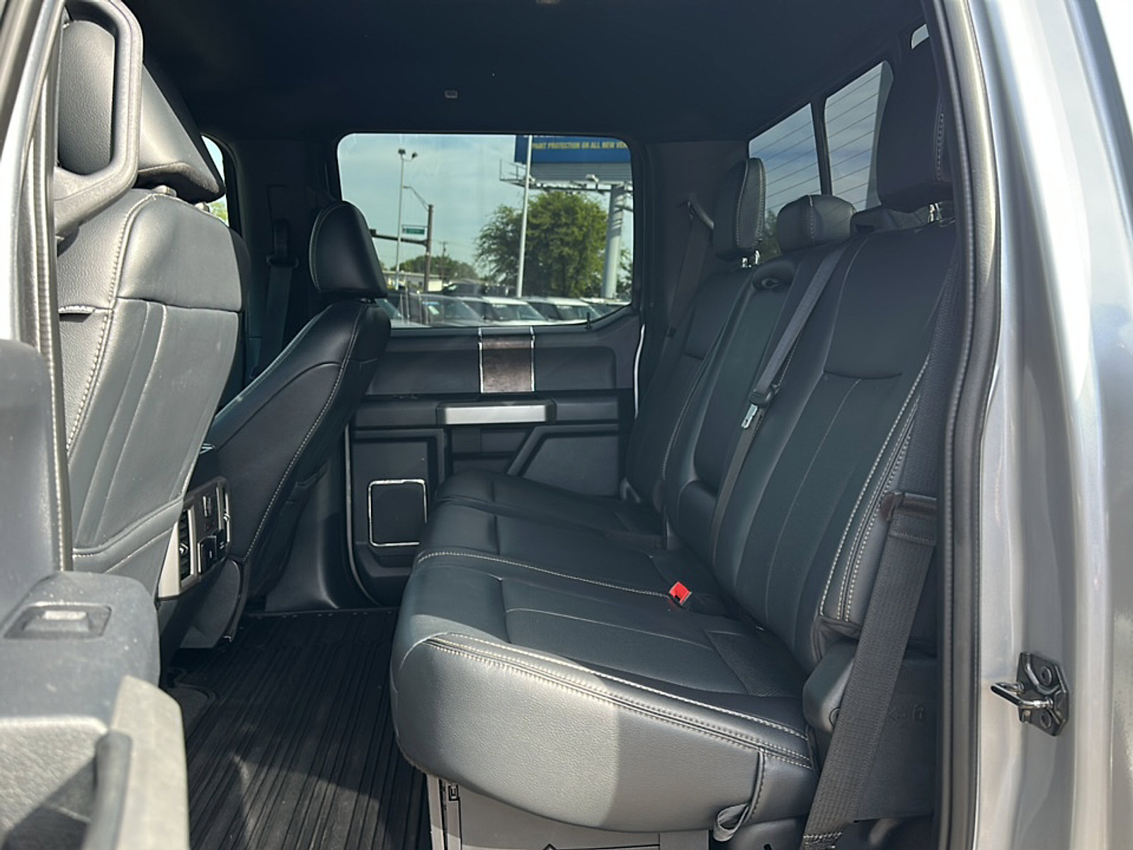 Used 2022 Ford F250 Lariat w/ Lariat Ultimate Package image 13