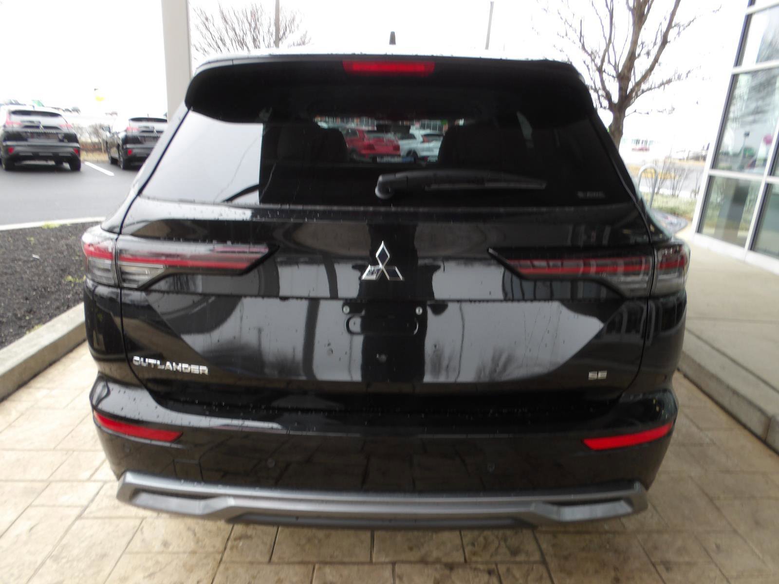 New 2026 Mitsubishi Outlander SE AWD/4WD image 6