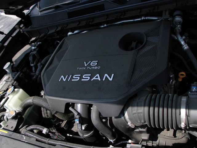 Certified 2025 Nissan Armada PRO-4X AWD/4WD image 32