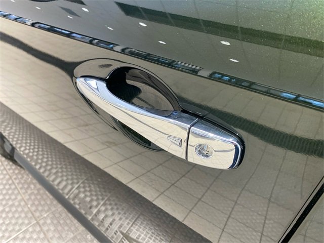 Used 2020 Nissan Pathfinder SV image 8