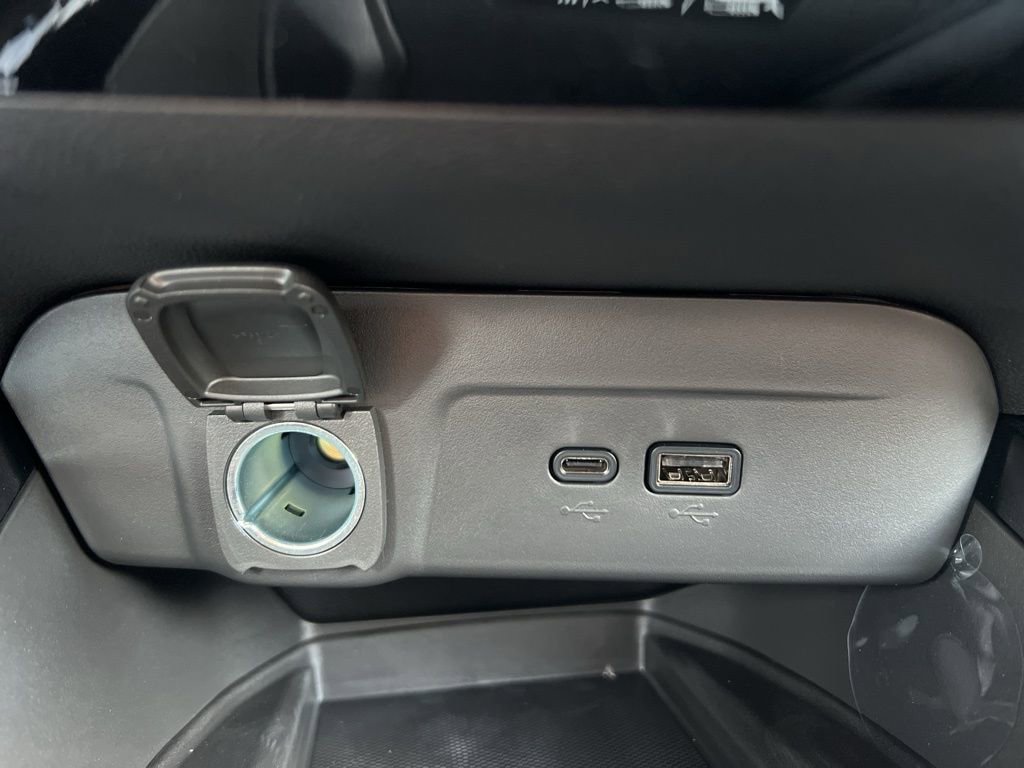 New 2026 Chevrolet Trax RS w/ Sunroof Package image 21