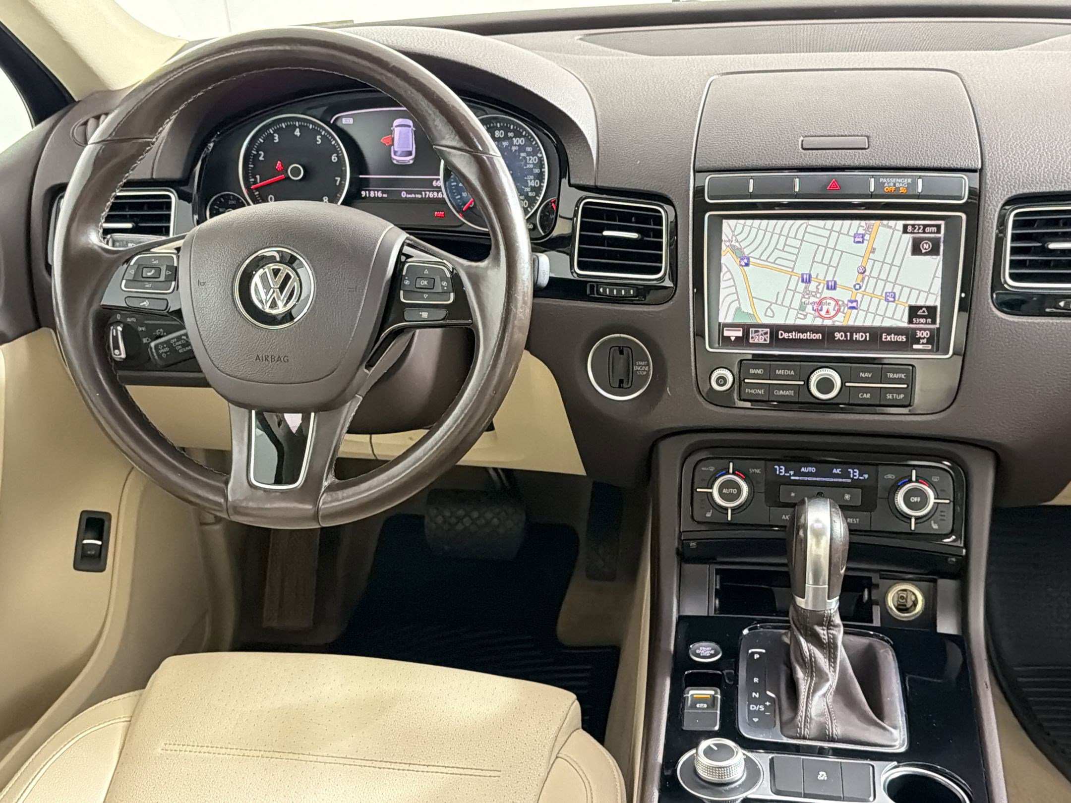 Used 2015 Volkswagen Touareg Sport AWD/4WD image 27