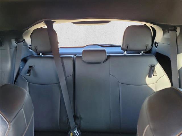 Used 2025 Toyota Sienna XLE Woodland Edition image 16