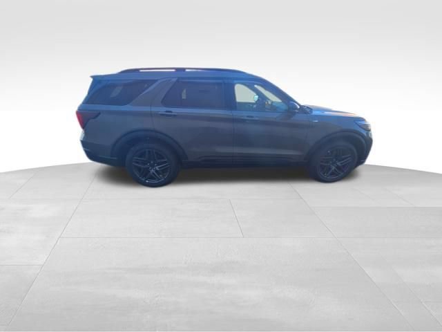 New 2026 Ford Explorer ST-Line w/ ST-Line Street Pack image 10