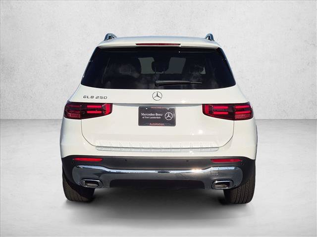 Used 2025 Mercedes-Benz GLB 250 image 7