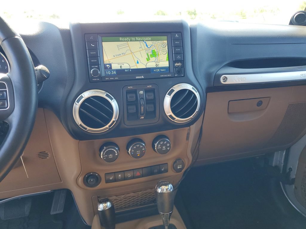 Used 2011 Jeep Wrangler Unlimited Sahara w/ Dual Top Group AWD/4WD image 20