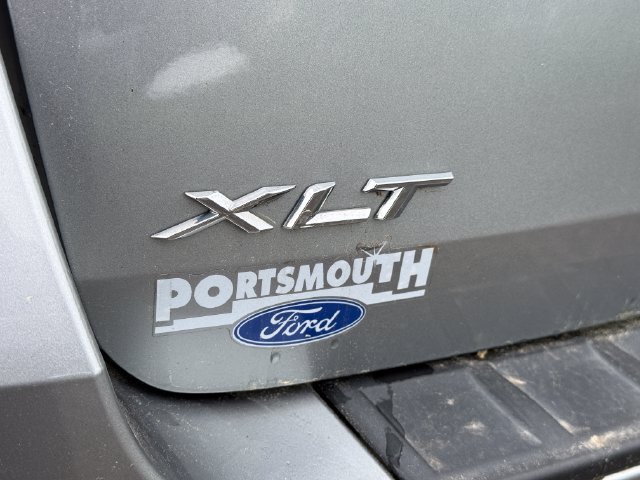 Used 2022 Ford Explorer XLT w/ Equipment Group 202A AWD/4WD image 18