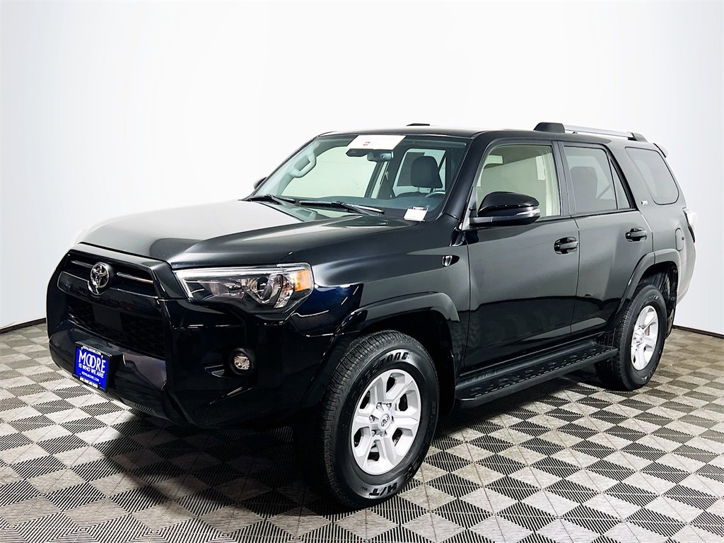 Certified 2024 Toyota 4Runner SR5 Premium image 4