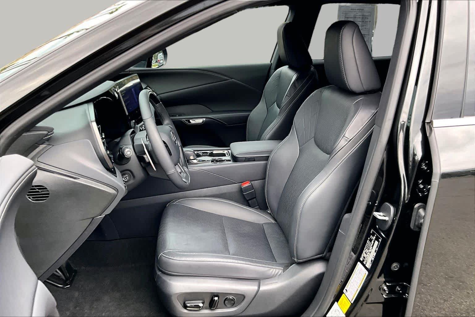 Certified 2024 Lexus RX 350 Premium Plus w/ Convenience Package FWD image 7