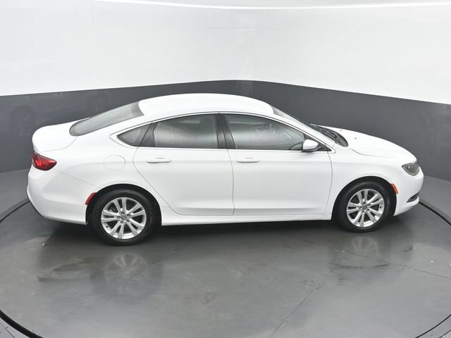 Used 2016 Chrysler 200 Limited w/ Convenience Group FWD image 41