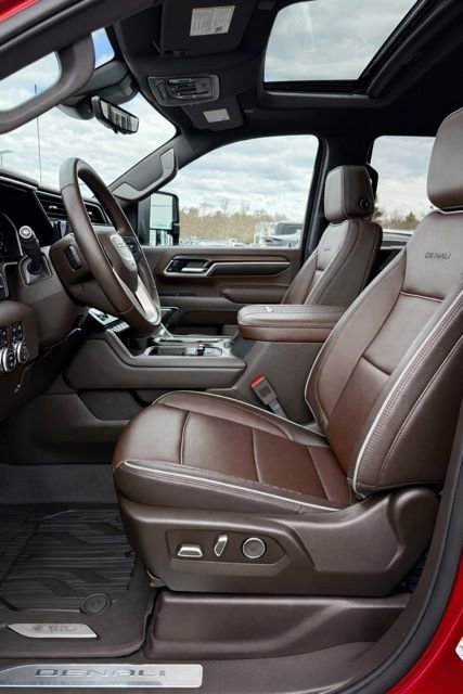 Used 2024 GMC Sierra 2500 Denali w/ Denali Reserve Package image 14