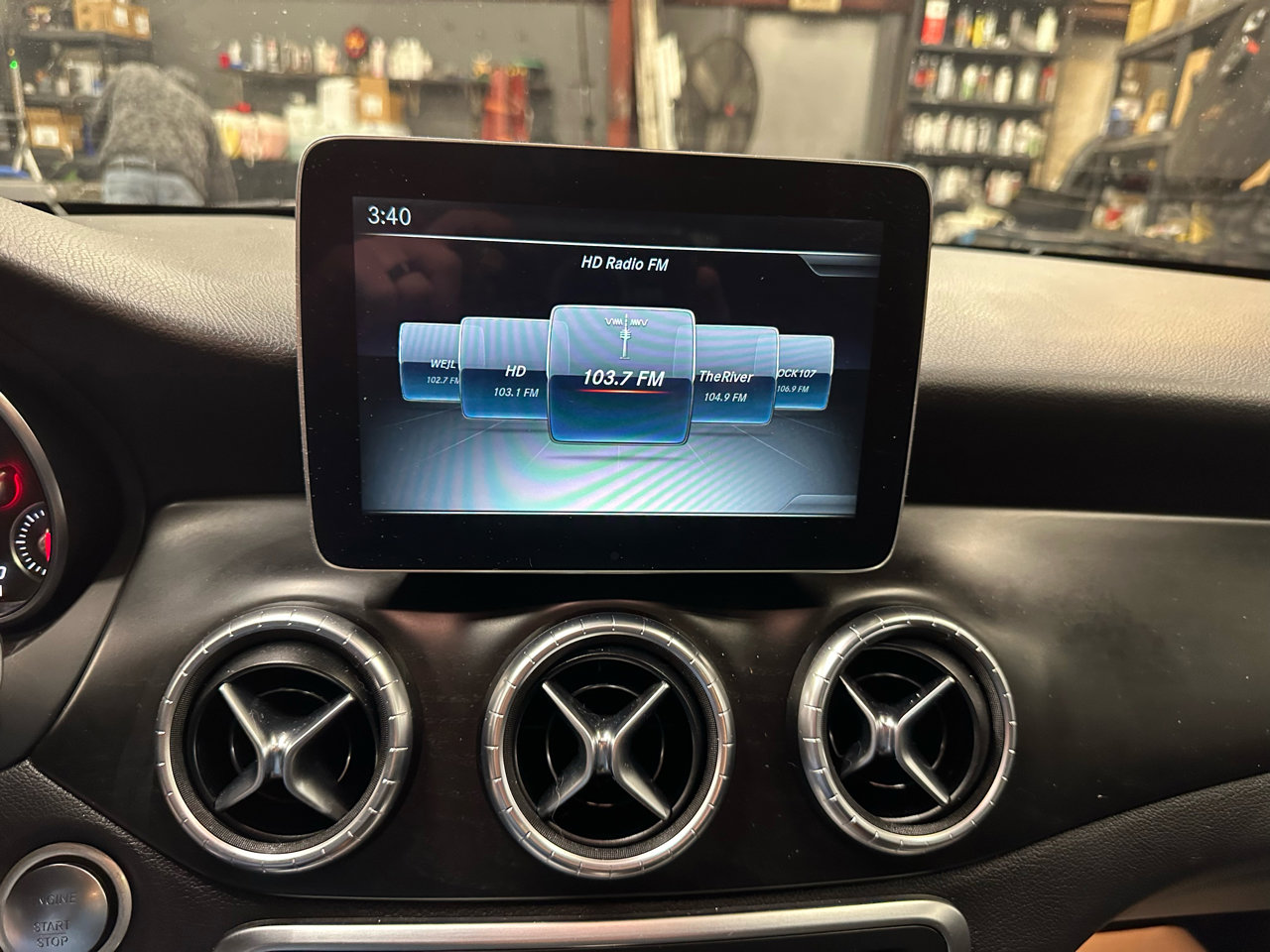 Used 2018 Mercedes-Benz CLA 250 4MATIC image 17