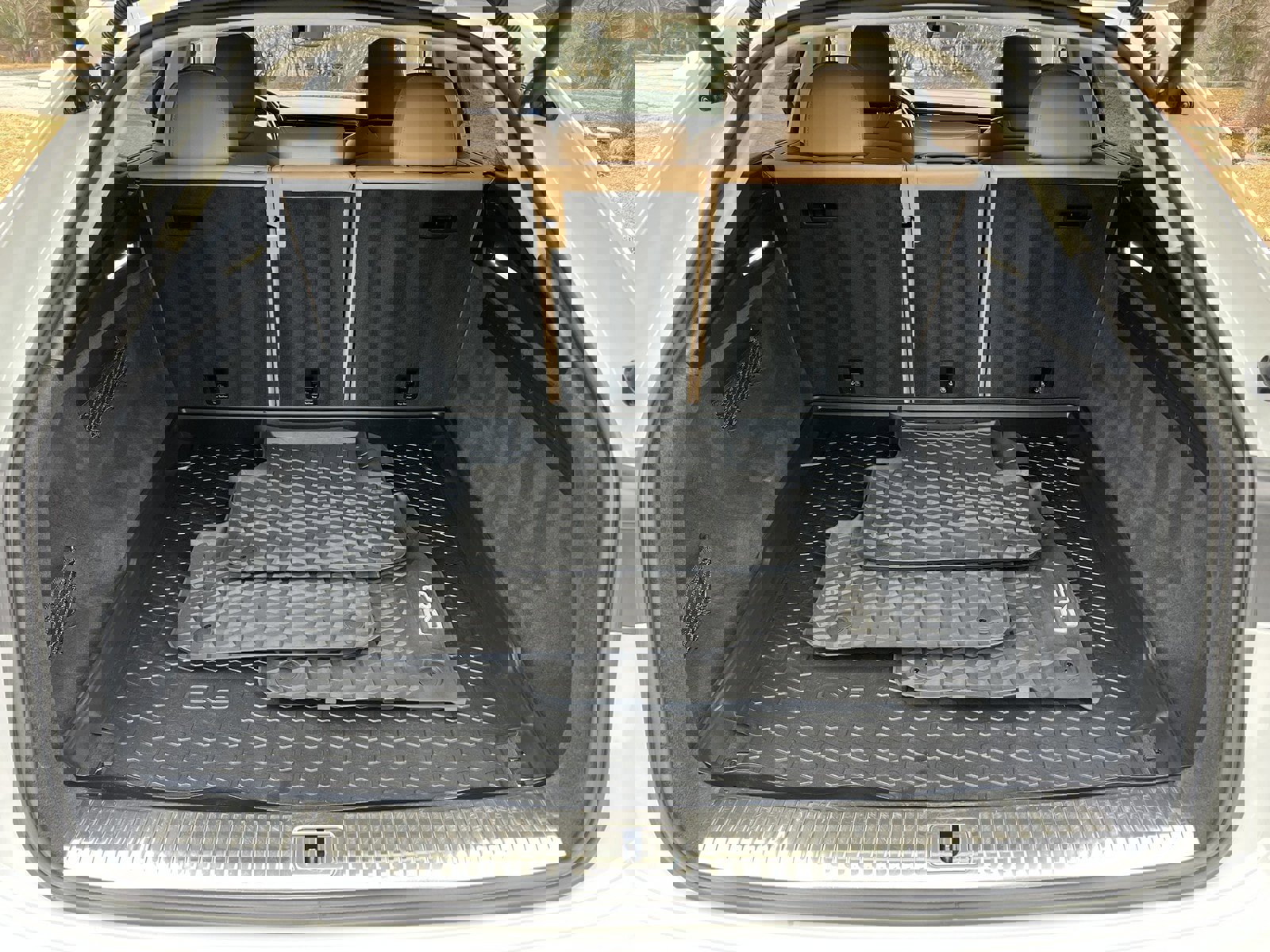 Used 2019 Audi Q8 Prestige image 25