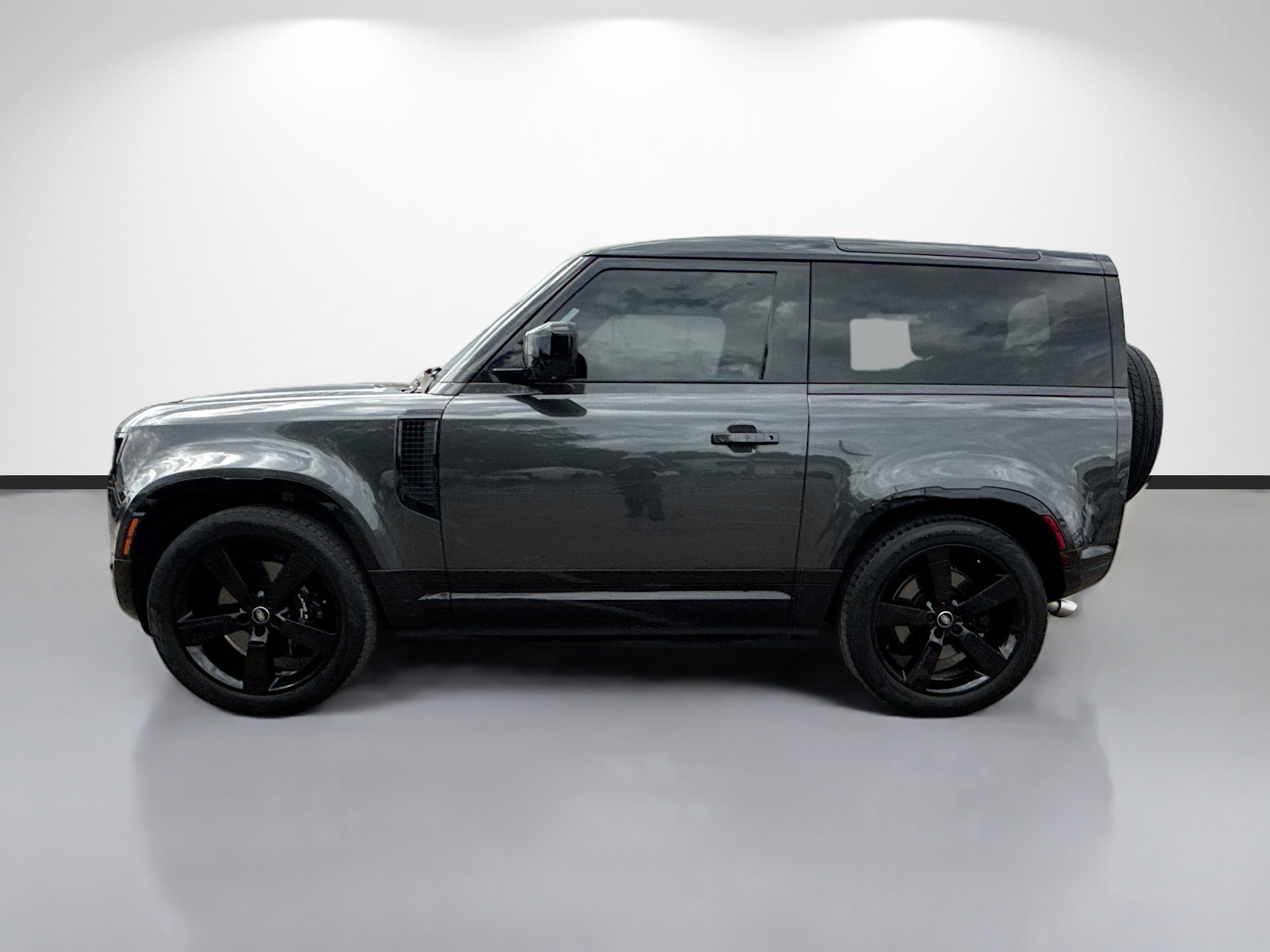 Used 2023 Land Rover Defender 90 V8 image 6