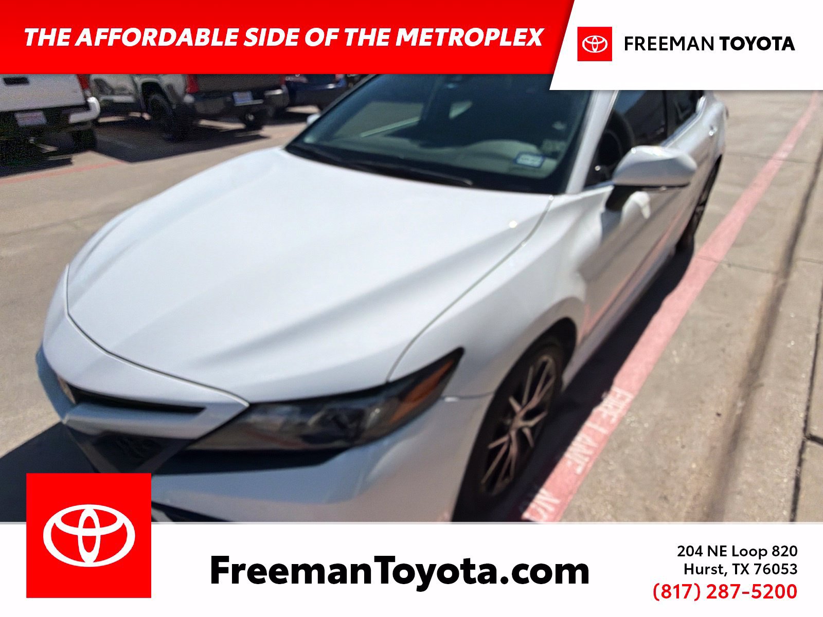 Used 2024 Toyota Camry SE FWD image 1