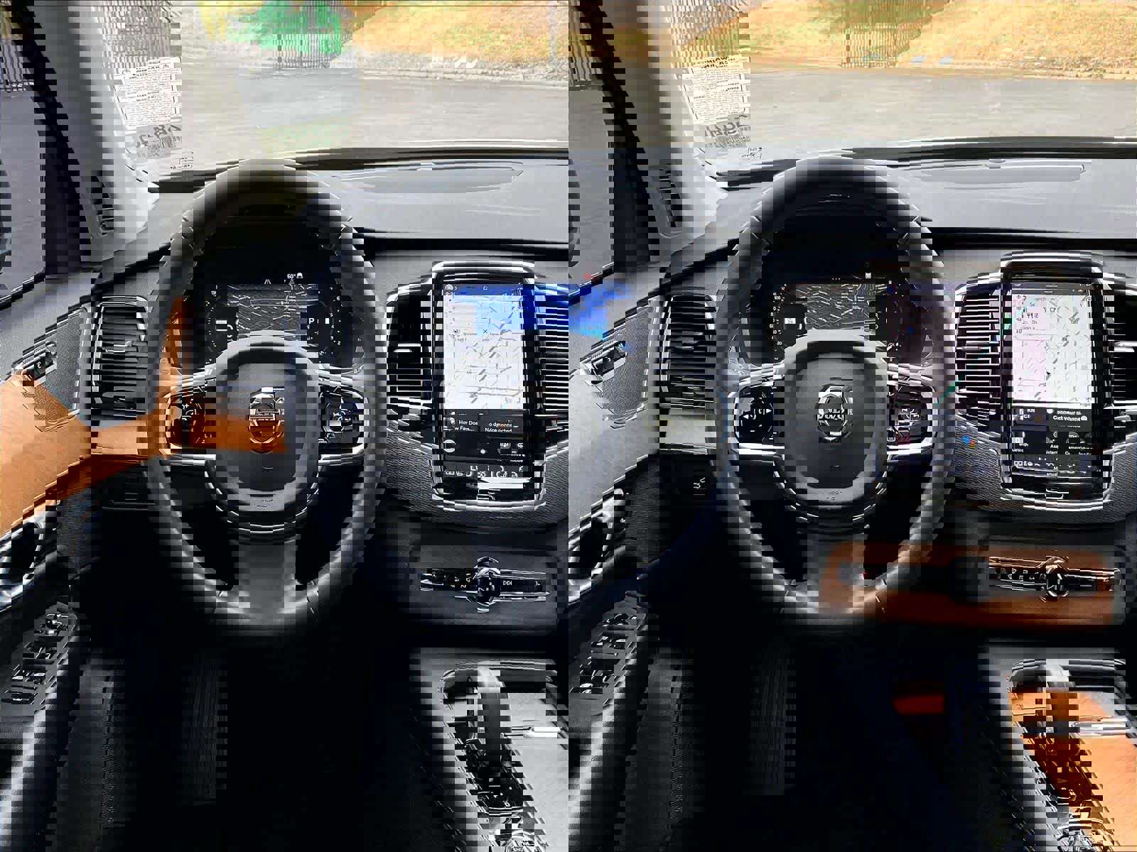 Used 2023 Volvo XC90 B6 Plus w/ Protection Package Premier image 8