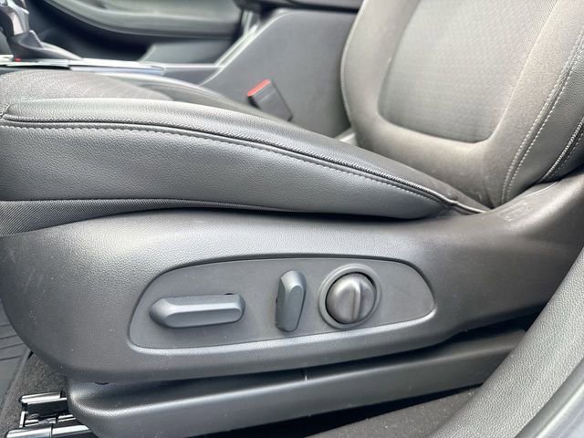 Used 2023 Buick Encore GX Preferred w/ Cold Weather Comfort Package AWD/4WD image 12