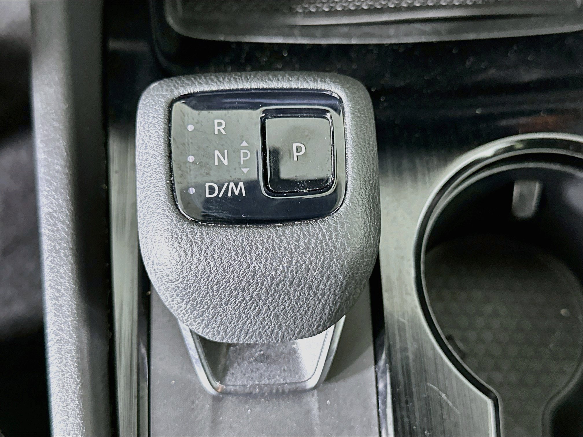 Used 2025 Nissan Rogue SV FWD image 24