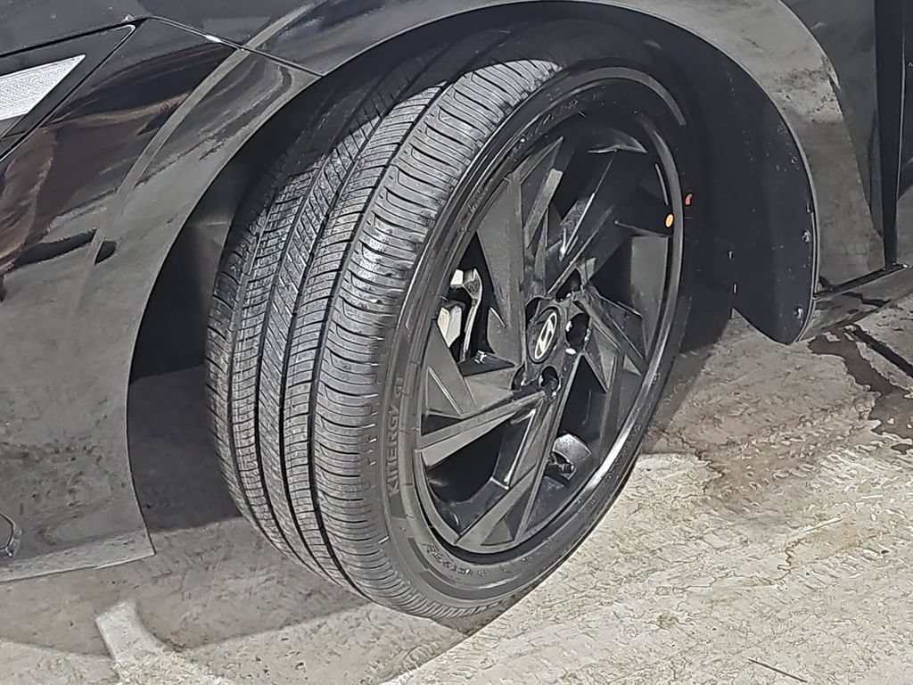 New 2026 Hyundai Elantra SEL Sport Premium FWD image 33