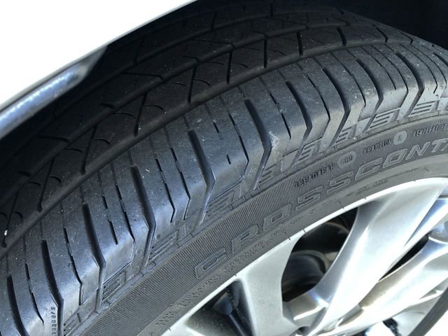 Used 2019 Chevrolet Blazer Premier w/ Sun and Wheels Package image 12