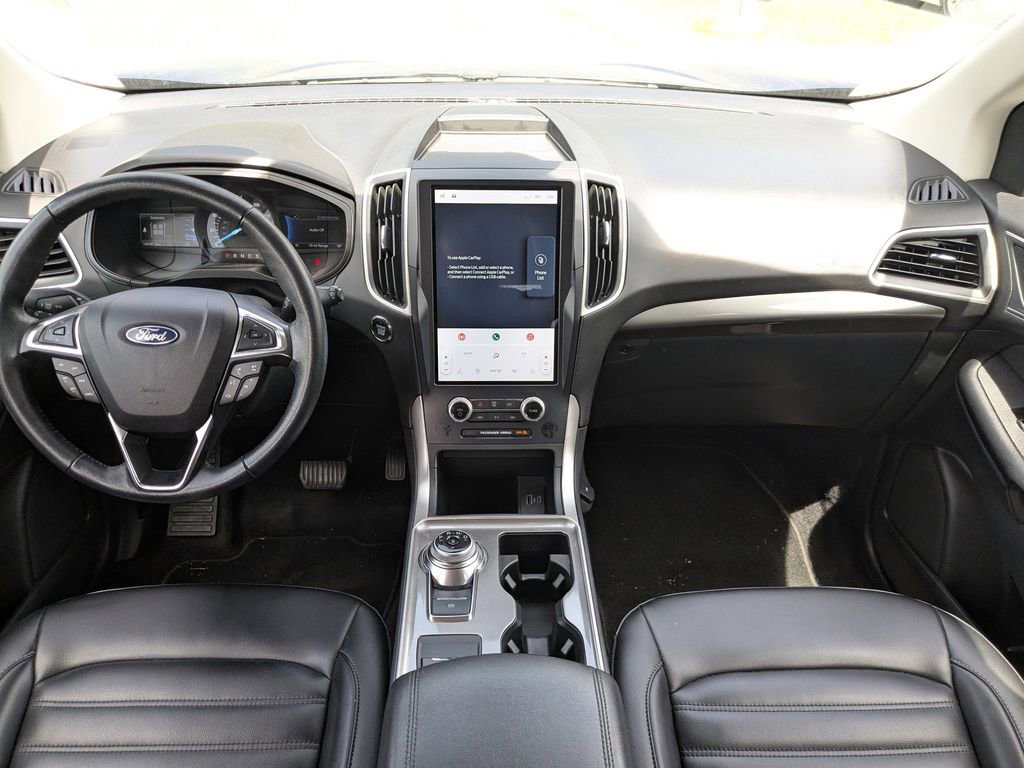 Used 2023 Ford Edge SEL AWD/4WD image 3