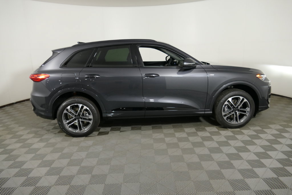 New 2026 Audi Q5 2.0T AWD/4WD image 2