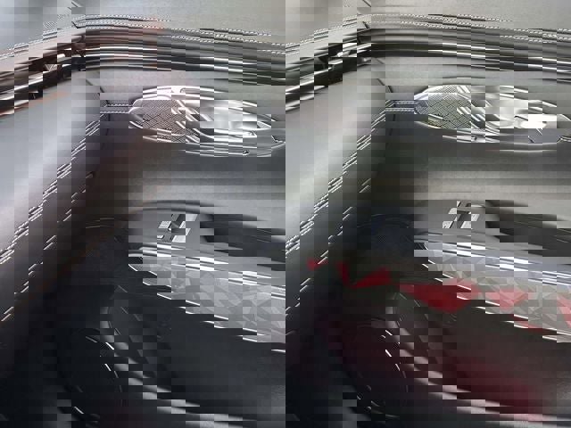 Used 2025 Genesis GV70 3.5T Sport w/ Sport Advanced Package image 30