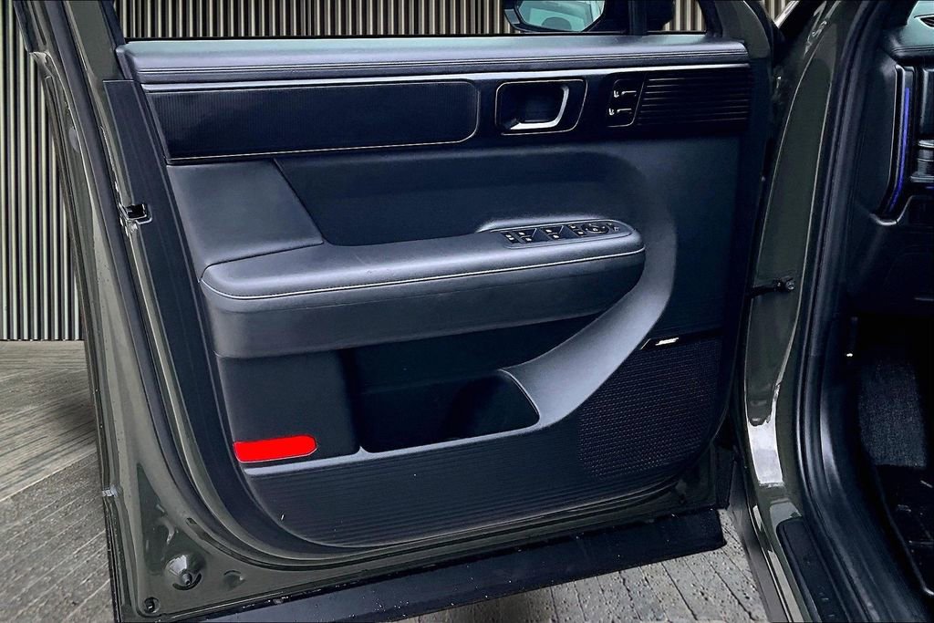 Used 2025 Hyundai Santa Fe Calligraphy image 23