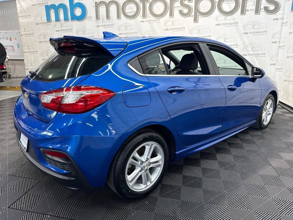 Used 2017 Chevrolet Cruze LT FWD image 9