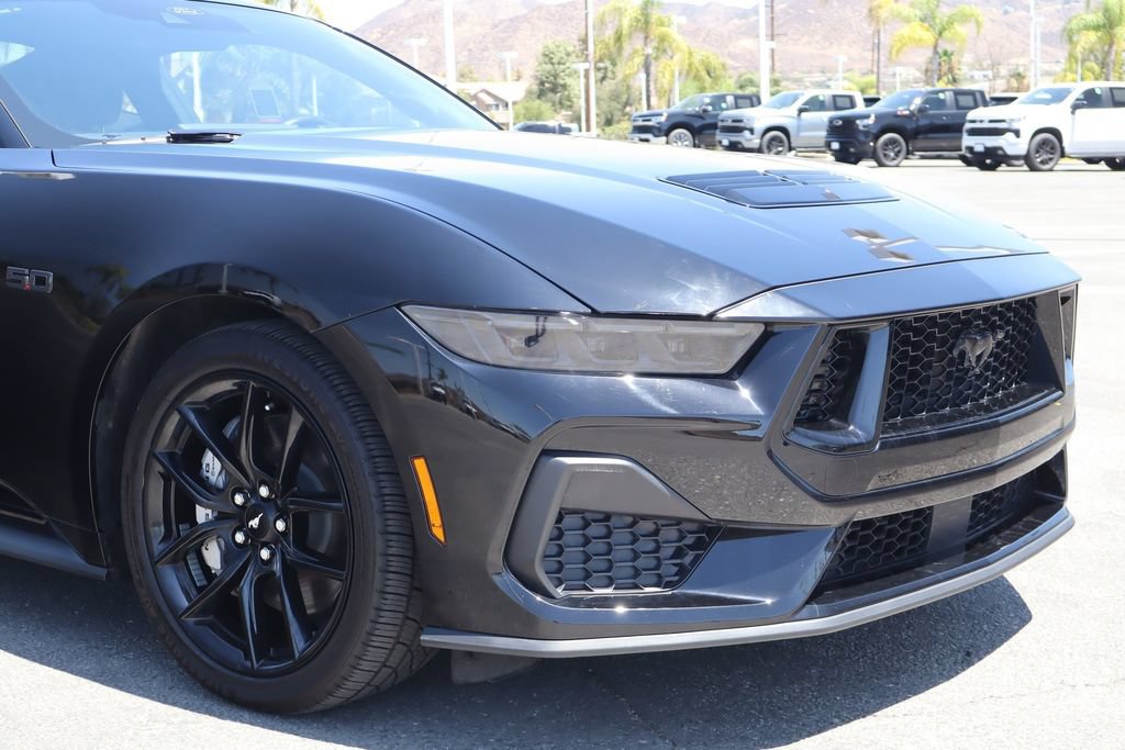 Used 2025 Ford Mustang GT w/ Mustang Nite Pony Package RWD image 9