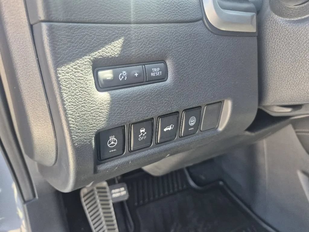 Used 2023 Nissan Murano SL w/ Cargo Package FWD image 24