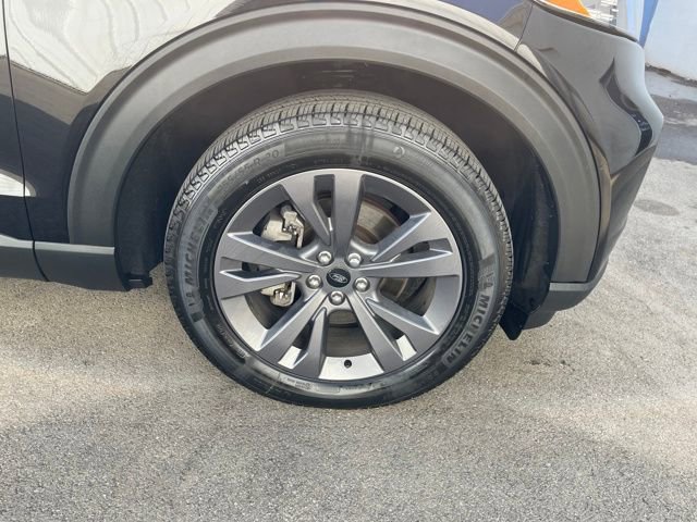 Used 2023 Ford Explorer XLT w/ Equipment Group 202A image 43