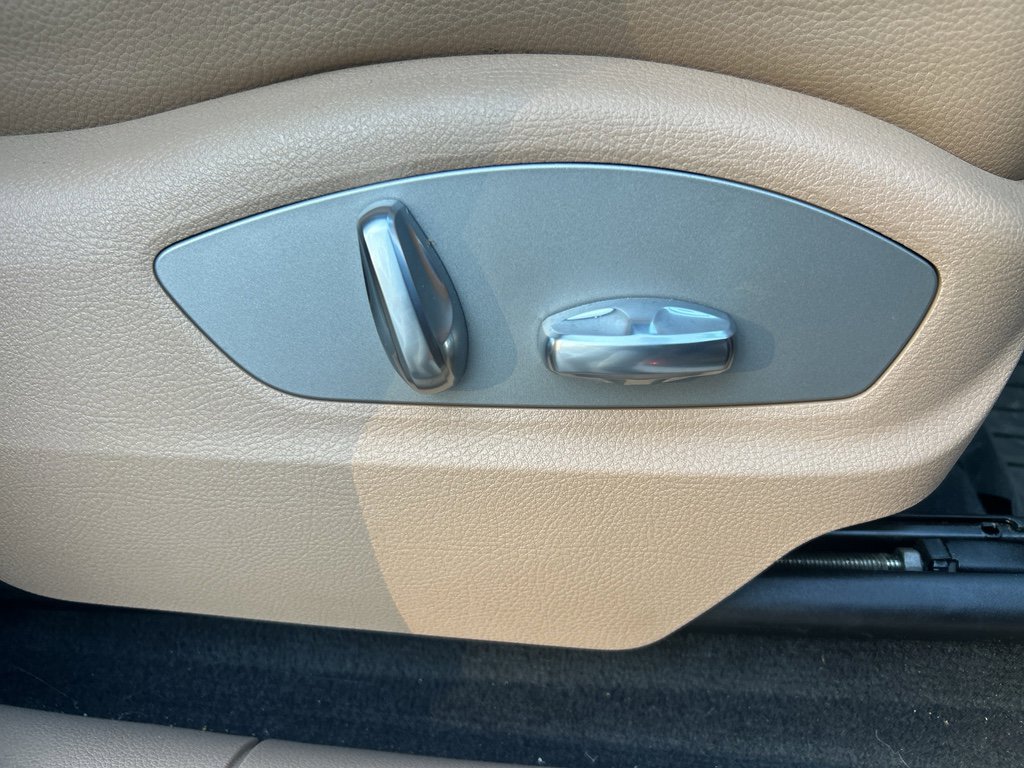 Used 2021 Porsche Macan image 19