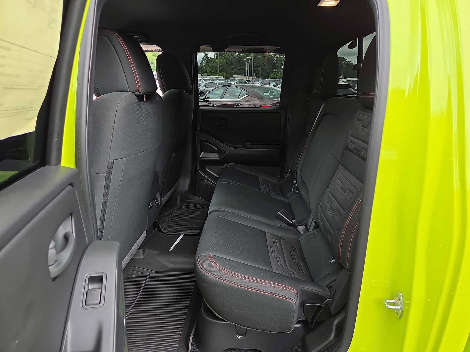 Used 2026 Nissan Frontier PRO-4X w/ Pro-4x Convenience Package AWD/4WD image 11