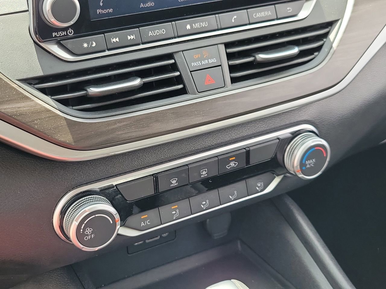 Used 2025 Nissan Altima 2.5 SV image 25