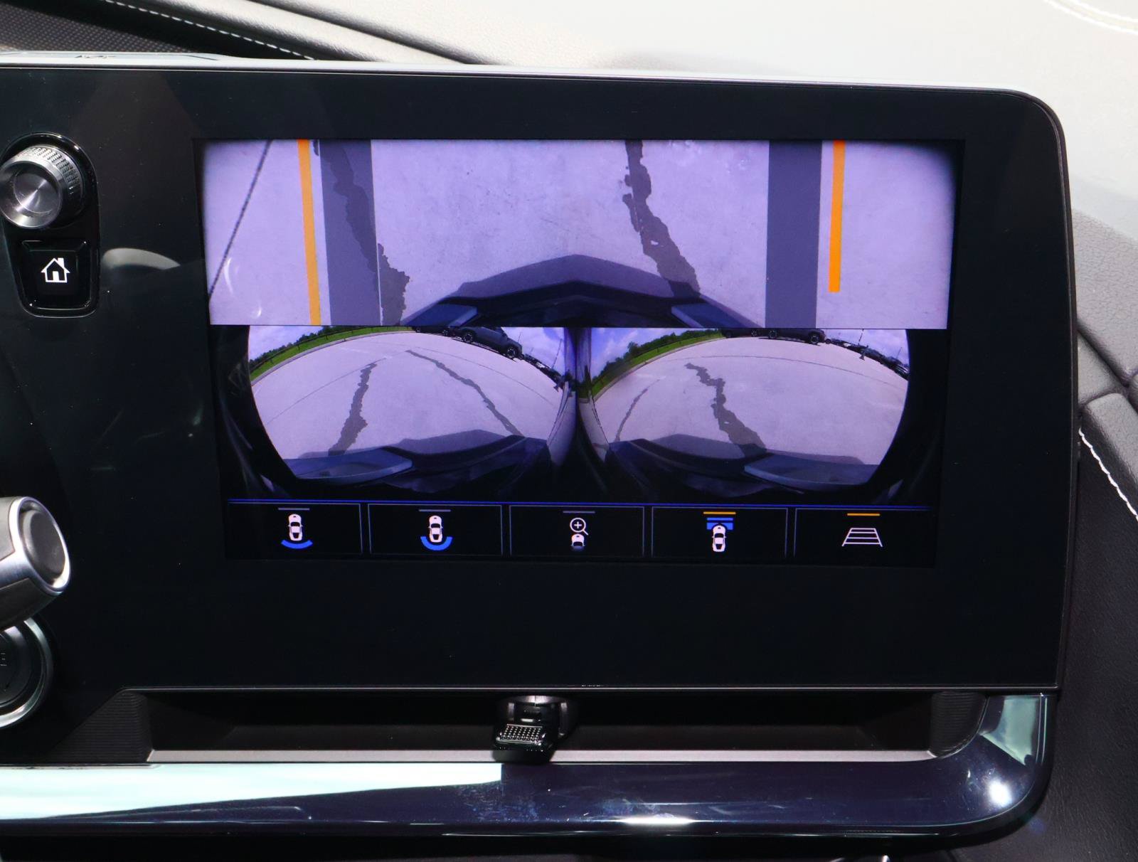 Used 2023 Chevrolet Corvette Stingray Preferred Conv w/ Z51 Performance Package RWD image 26