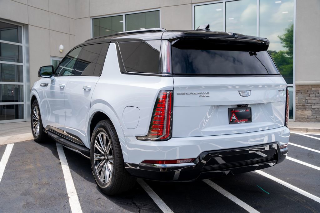Used 2026 Cadillac Escalade IQL Sport 1 AWD/4WD image 18