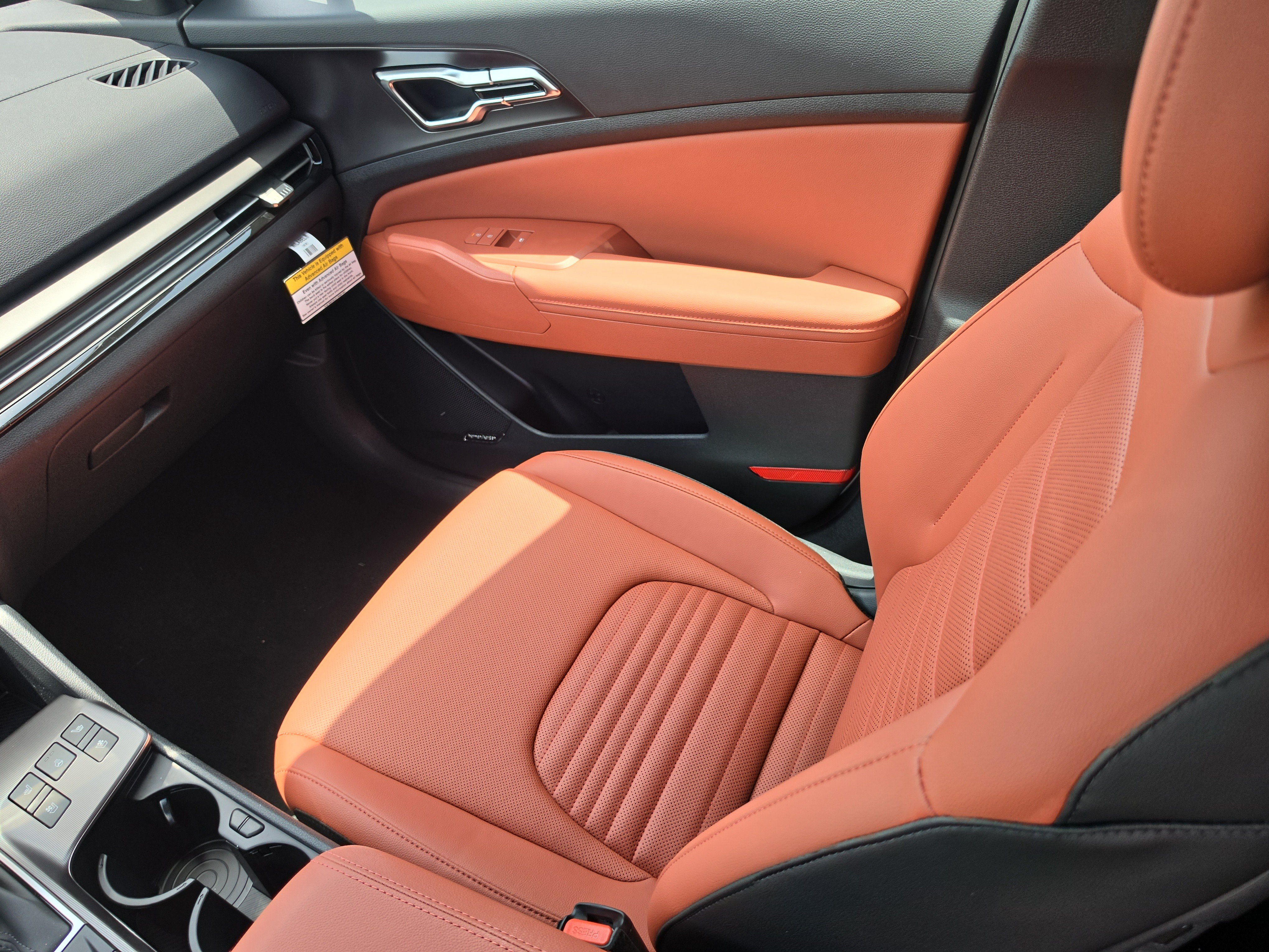 New 2026 Kia Sportage SX FWD image 16